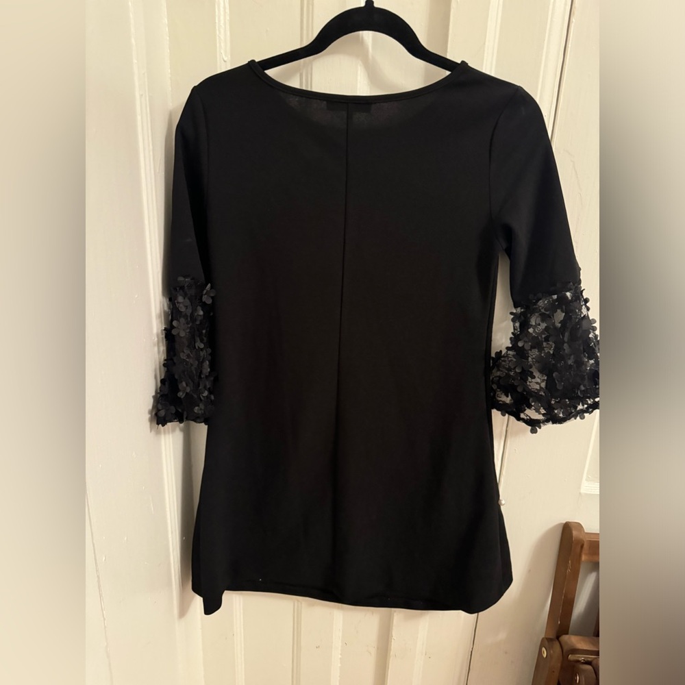 Cute XS SHEIN black dress with 3D pearls and flowers! - Picture 3 of 3